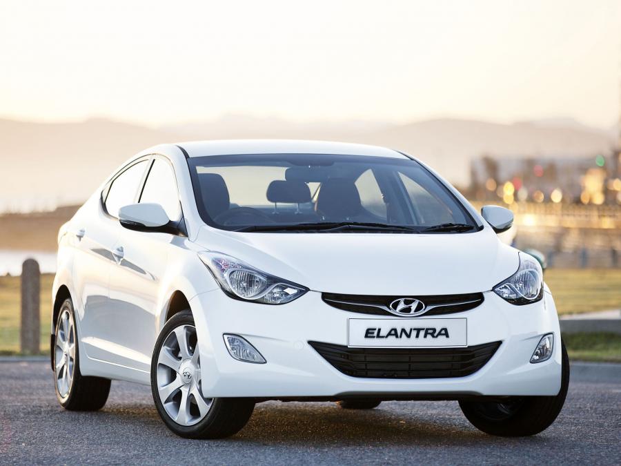  Hyundai Elantra 2011 года  (ZA) (фото 14 из 16)